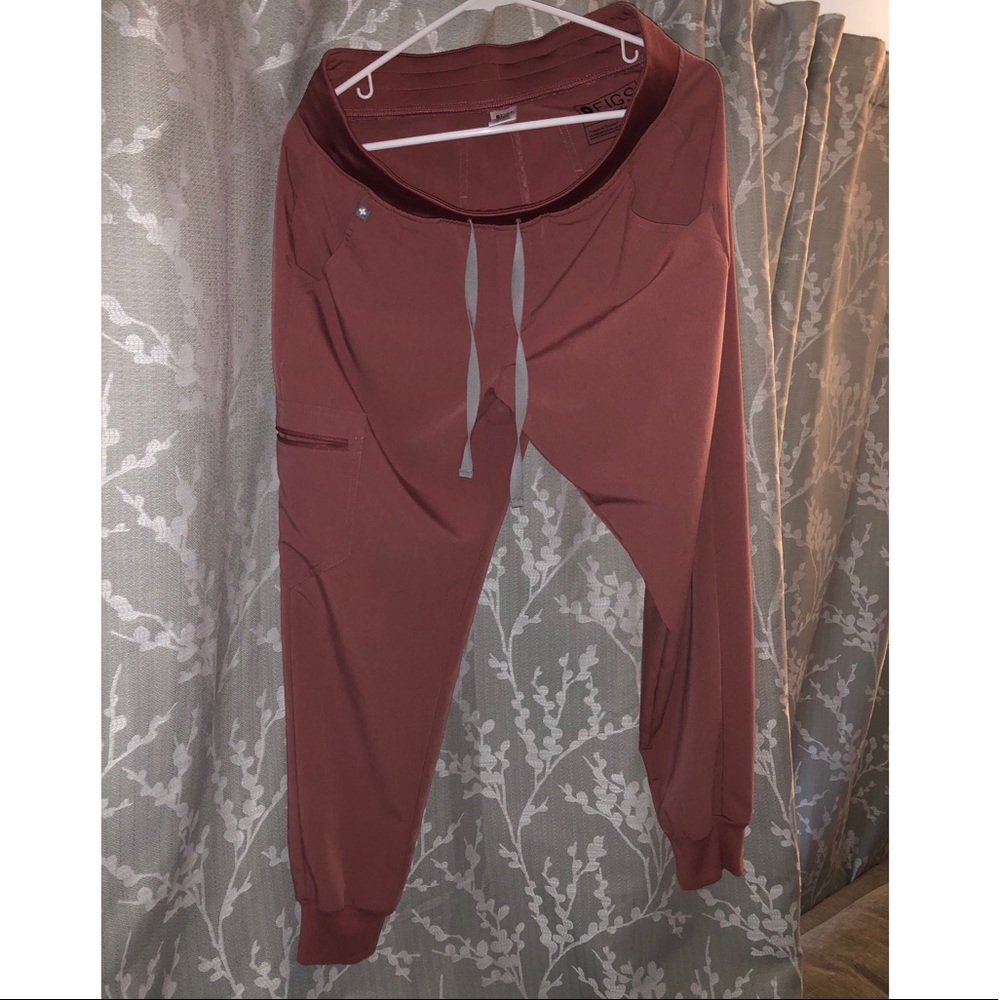 Mauve Zamora figs scrub bottoms MP